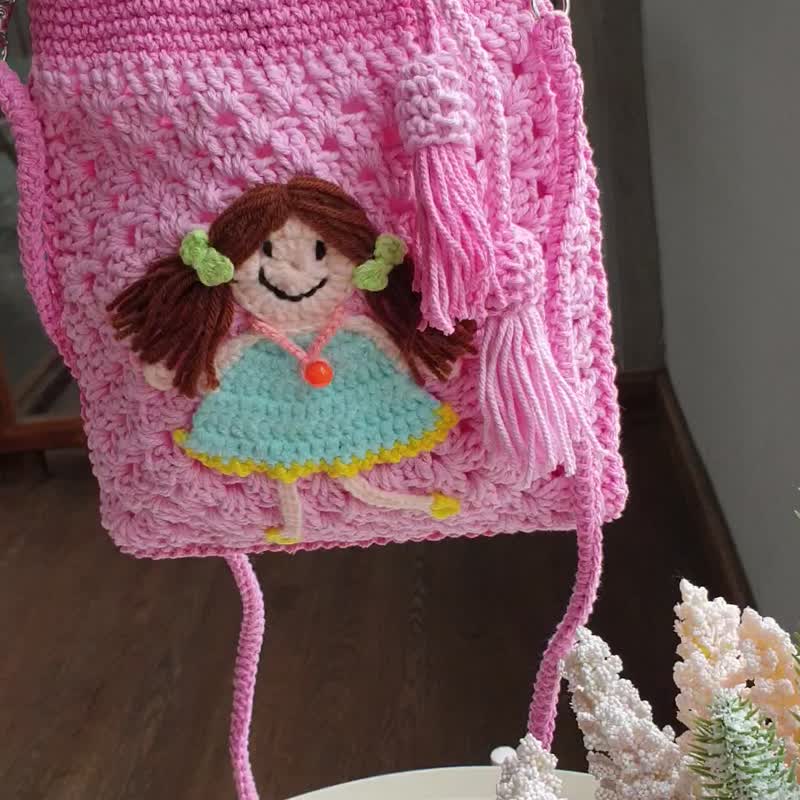 Handmade crochet bag with a compartment on the back. girl pattern pink - Handbags & Totes - Cotton & Hemp Pink