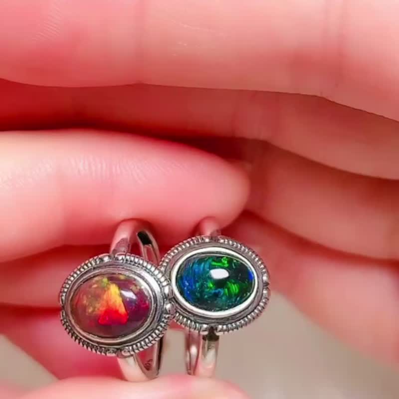 Regardless of the multiverse, I will still meet you Black Opal Ring / Opal / 925 Sterling Silver / Opal - General Rings - Gemstone Black