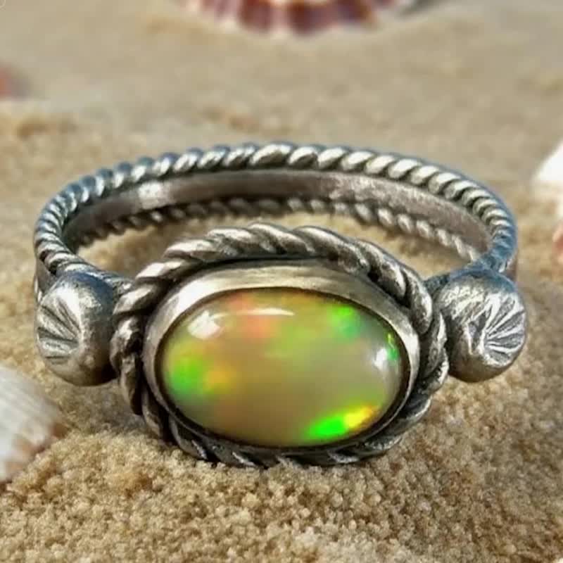 【Captain Flint Handmade Silver】Entwined Ring Natural Opal 925 Silver Ring - แหวนทั่วไป - เครื่องเพชรพลอย หลากหลายสี