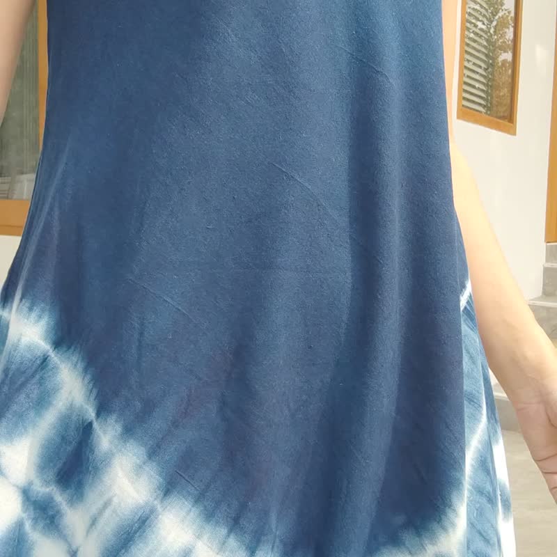 Sleeveless Blue Top - 雙層紮染連身裙 - 洋裝/連身裙 - 棉．麻 藍色