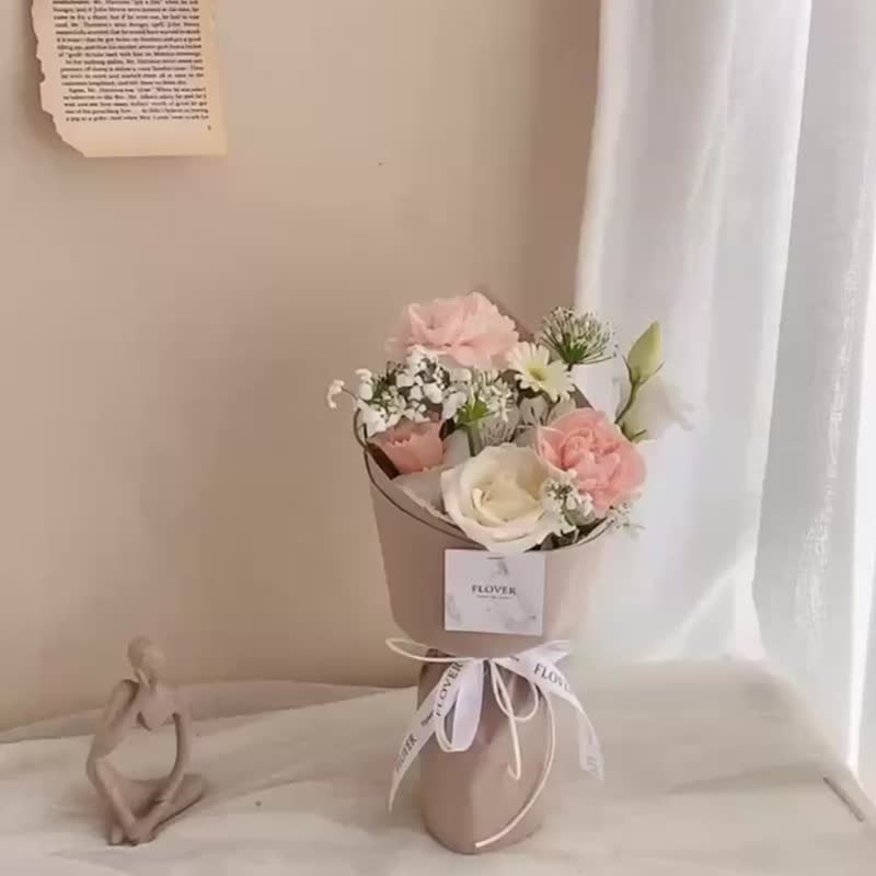 Small bouquet of flowers of the day (random bouquet) - ของวางตกแต่ง - พืช/ดอกไม้ 