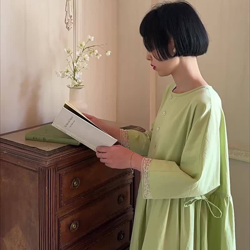 果綠色 蕾絲拼接中袖洋裝 日系連身裙 夏季新款長裙 - 洋裝/連身裙 - 棉．麻 綠色