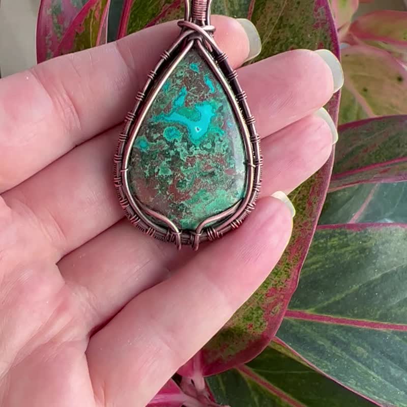 Handmade Chrysocolla Necklace Copper Wire Wrapped Pendant Birthday Stone Jewelry - สร้อยคอ - เครื่องประดับพลอย สีเขียว