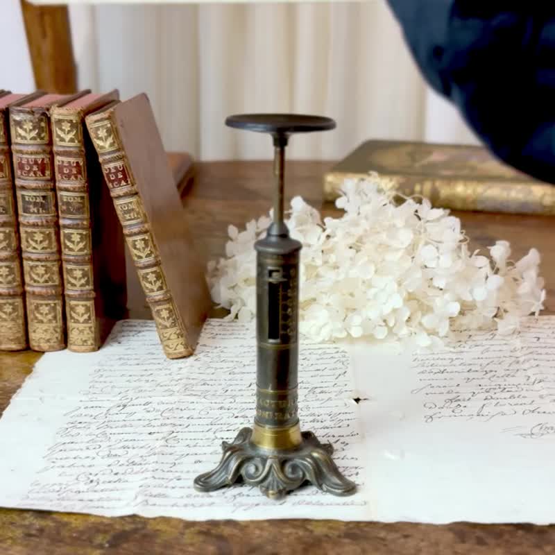 50770-絕稀19世紀中期英格蘭伯明罕燭台形黃銅信件秤 - 擺飾/家飾品 - 銅/黃銅 