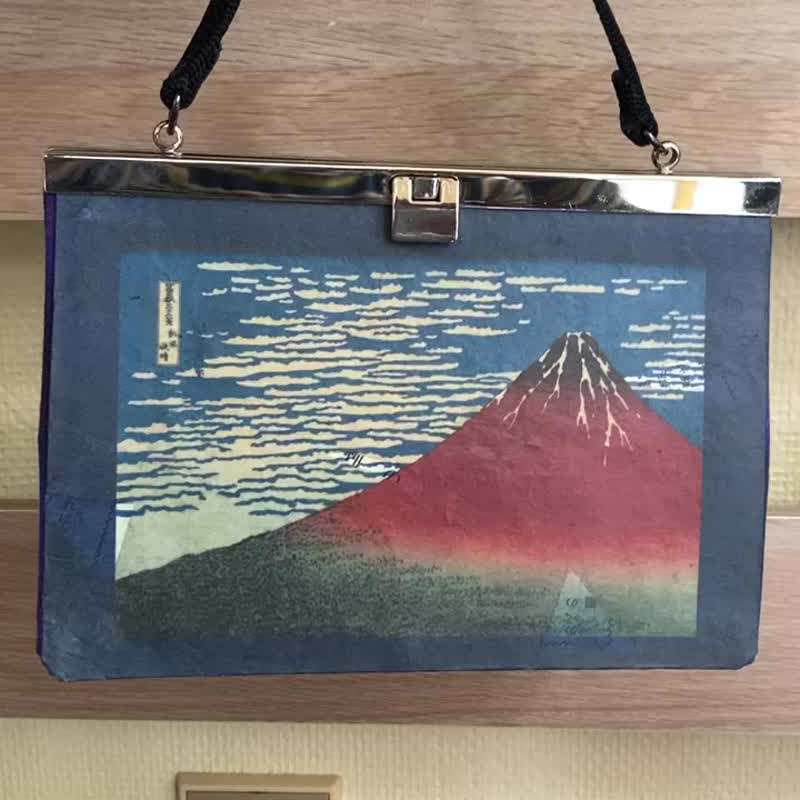 レトロ散歩にぴったりな赤富士柄おみくじ入手すき和紙ハンドバッグ - 側背包/斜孭袋 - 紙 藍色