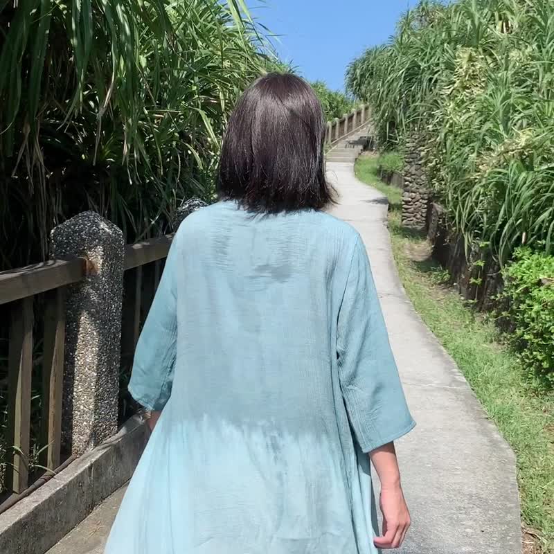 秘林 手染防曬罩衫/輕薄好攜帶/春夏秋適用/職人染製 - 女大衣/外套 - 棉．麻 綠色