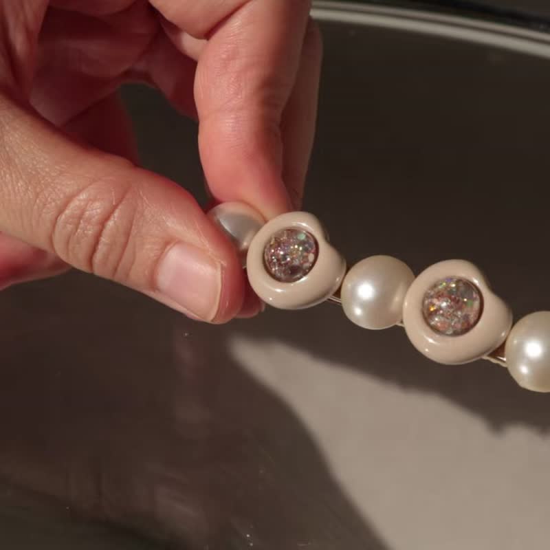 Pebble & Pearl Hair Clip - 髮夾/髮圈 - 玻璃 多色