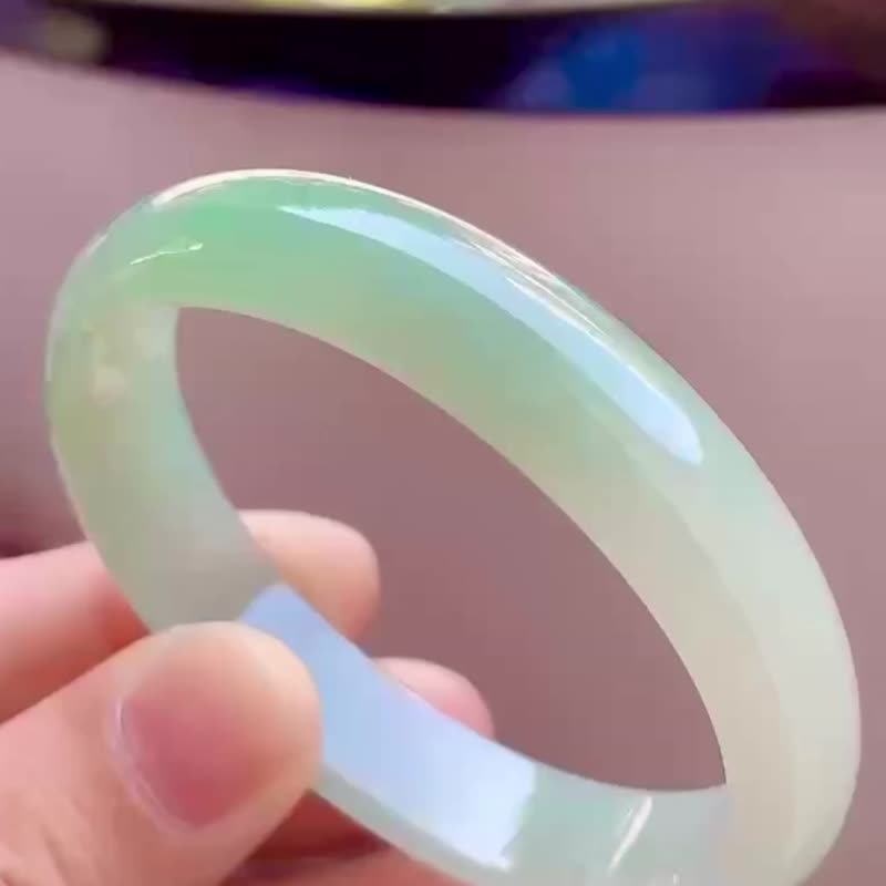 Ice type natural jadeite Burmese A jade bracelet • Ice type fruit green jadeite concubine bracelet - สร้อยข้อมือ - หยก สีเขียว