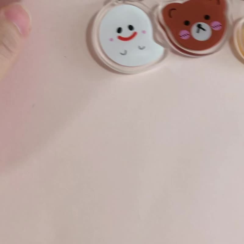 Little Ghost Acrylic Key chain - ที่ห้อยกุญแจ - พลาสติก ขาว