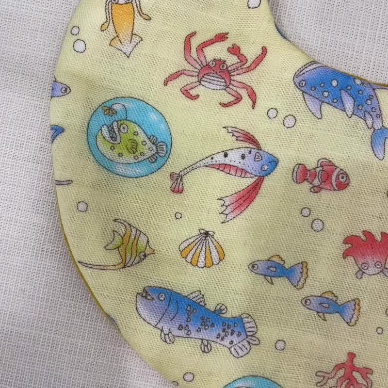 Eight-layer gauze bib, underwater world style, saliva towel - Bibs - Cotton & Hemp Yellow