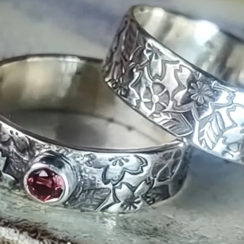 【Captain Flint手作銀飾】櫻語綻放 純銀櫻花紋戒指 可自選寶石 - 戒指 - 寶石 多色