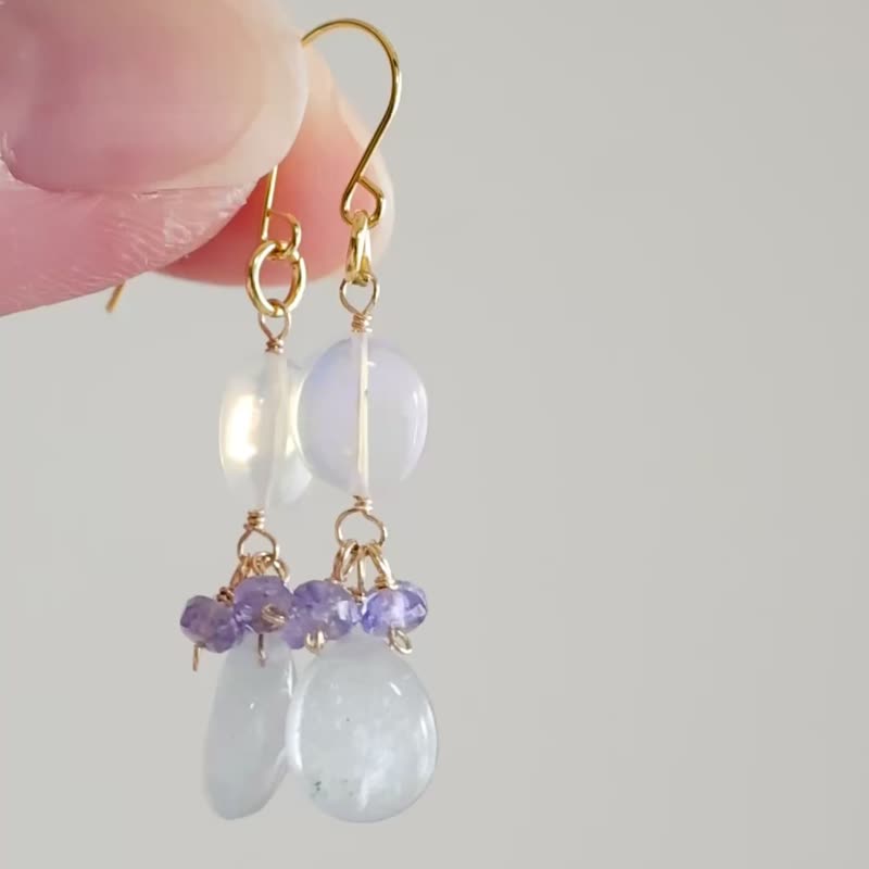 オパール × シルバーアクアマリン × タンザナイトのピアス イヤリング - 耳環/耳夾/耳骨夾 - 石頭 白色
