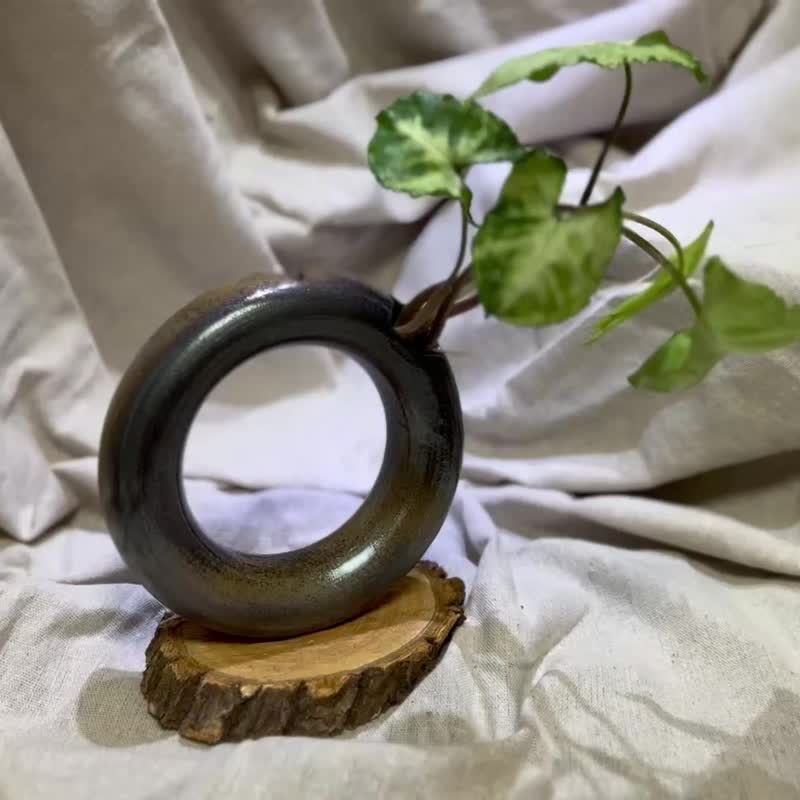 環心。柴燒花器 - 花瓶/花器 - 陶 
