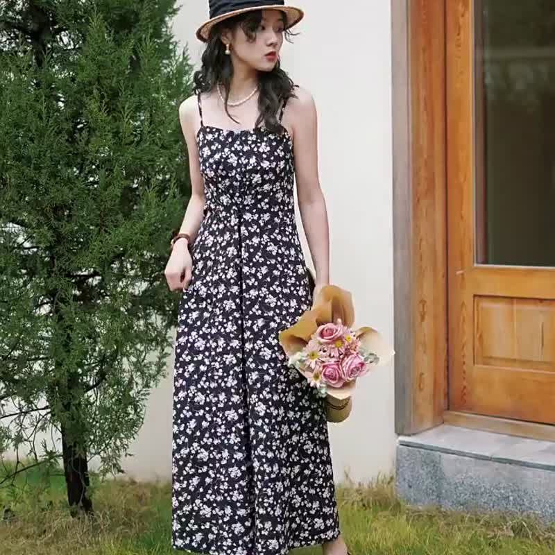 浪漫碎花 flower法式浪漫主義復古洋裝 立體細肩帶度假風連身裙 - 洋裝/連身裙 - 其他人造纖維 紫色