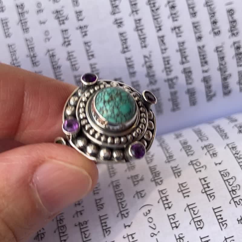 Natural turquoise ring made in Nepal 925 sterling silver handmade - แหวนทั่วไป - เครื่องประดับพลอย 