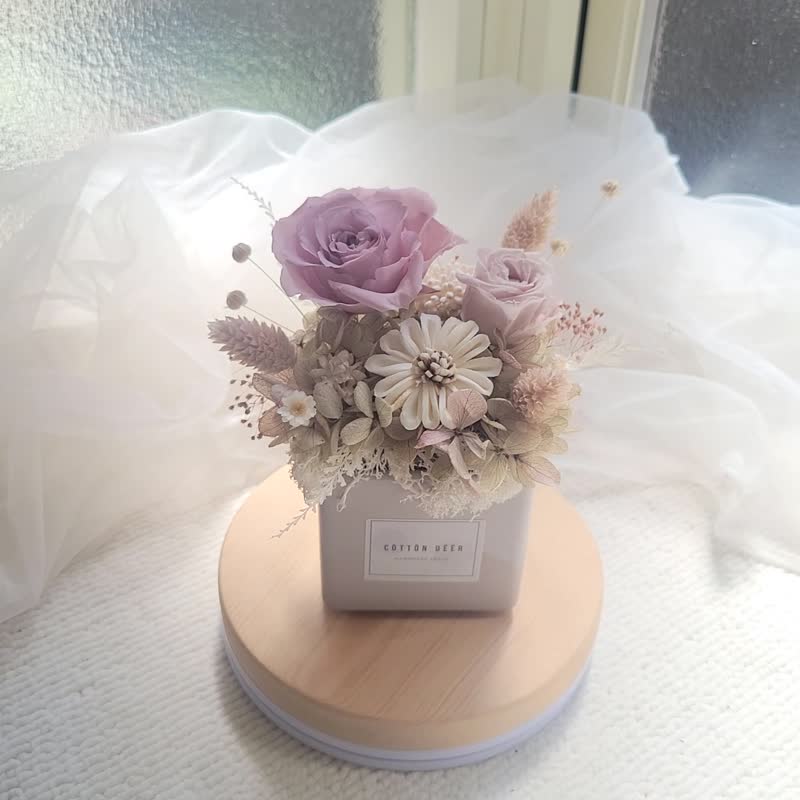 Everlasting rose diffuser small table flower. potted flowers. Can be diffused. Comes with packaging. graduate. teacher gift - Dried Flowers & Bouquets - Plants & Flowers 