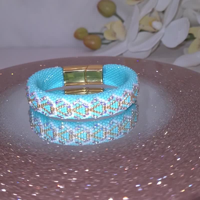 Rainbow Crystal Bracelet Crochet Bracelet For Women - 手鍊/手環 - 玻璃 綠色