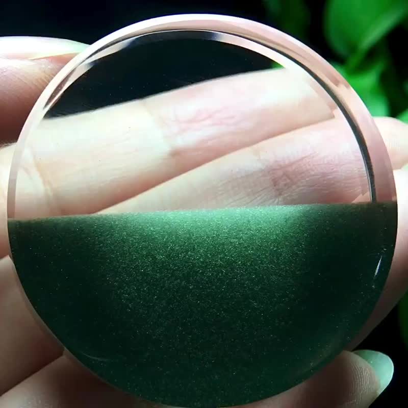 收藏品綠幽靈圓牌一刀切  一半一半聚寶盆  極品天然綠幽靈圓牌吊 - 吊飾/掛飾 - 水晶 
