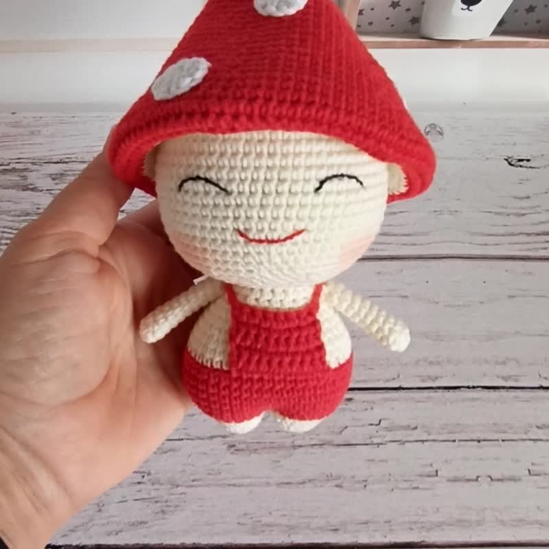 Crochet mushroom doll, Xmas gift toy Toadstool , birthday gift for kids, - ของเล่นเด็ก - ผ้าฝ้าย/ผ้าลินิน หลากหลายสี