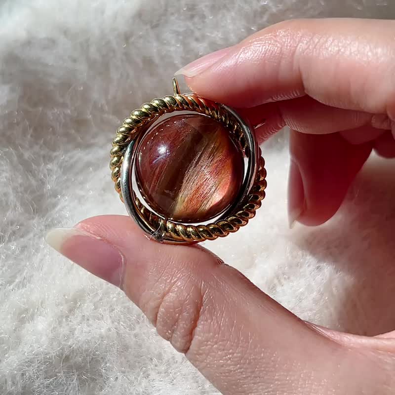 三彩兔毛水晶球吊墜 I 流光絨羽 轉動星河 - 吊飾/掛飾 - 水晶 多色