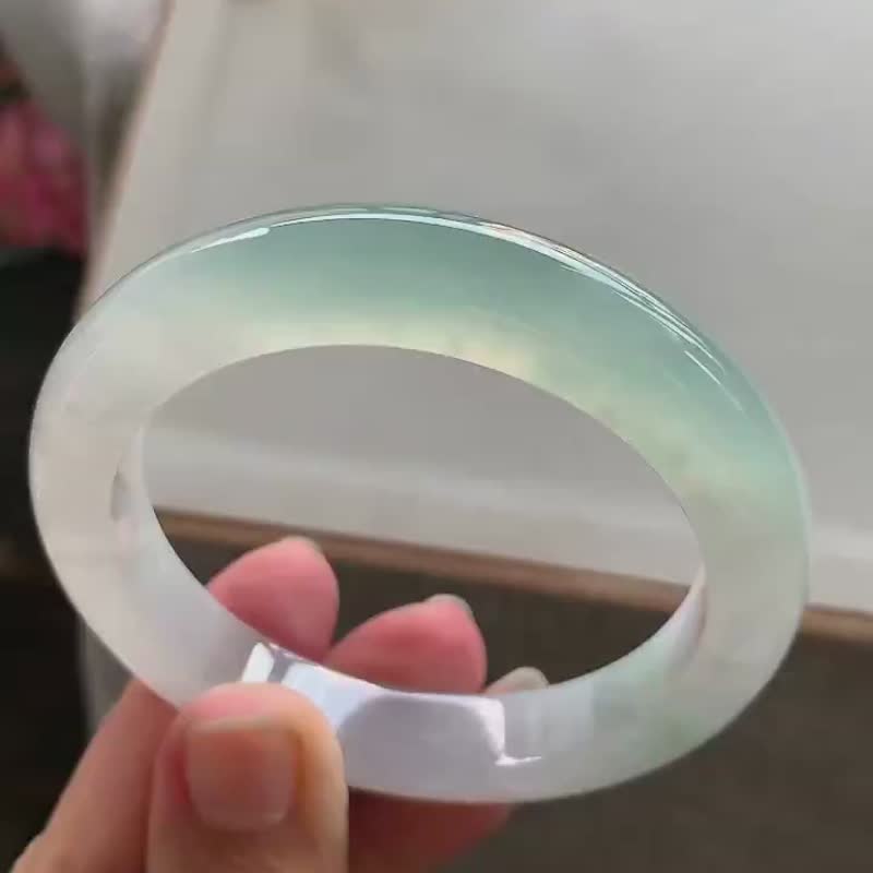 冰種翡翠天然翡翠玉鐲 A玉手鐲 玉鈪 • 冰種天空藍翡翠福鐲 - 手鍊/手環 - 玉石 藍色