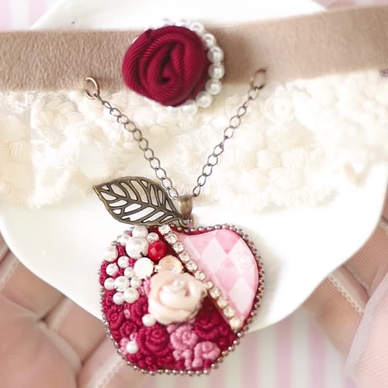 赤いリンゴのネックレスc, 手刺繍とビーズ - 項鍊 - 繡線 紅色