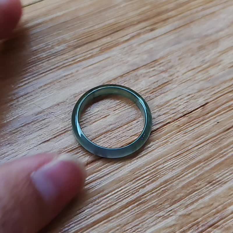 親翠 天然グアテマラ産翡翠 アイスグリーンにフローティングフラワー リング 14号 Dタイプ - リング・指輪 - 翡翠 多色