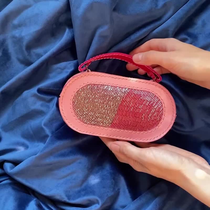 Mini leather wrist bag with bead embroidery, pink small zip clutch for essential - 手拿包 - 真皮 
