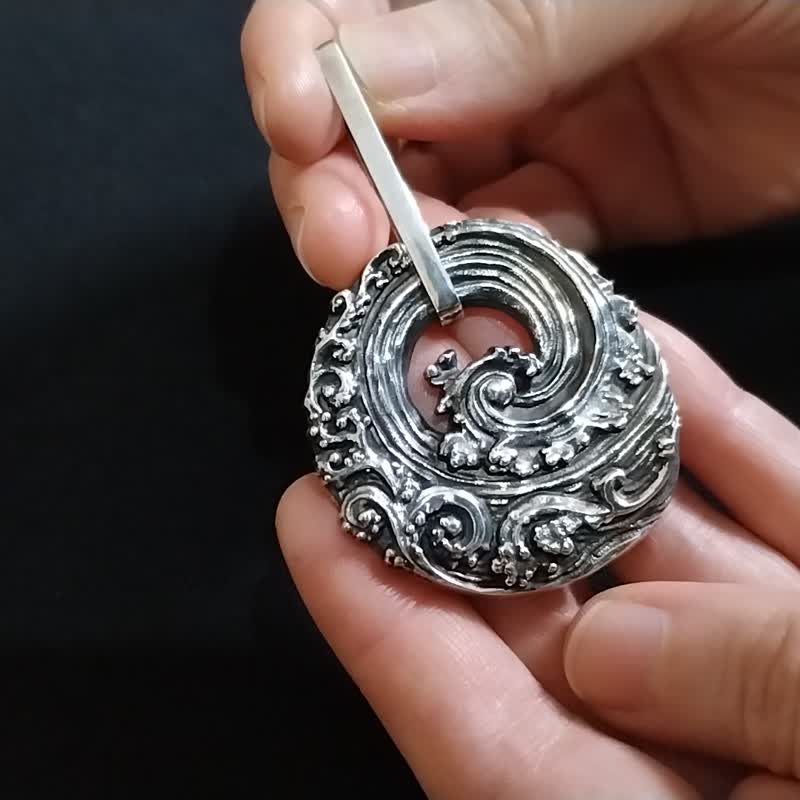 BIG VERSION Ocean sea storm wave jewelry symbol pendant. Marine. Tsunami pendant - 項鍊 - 純銀 銀色