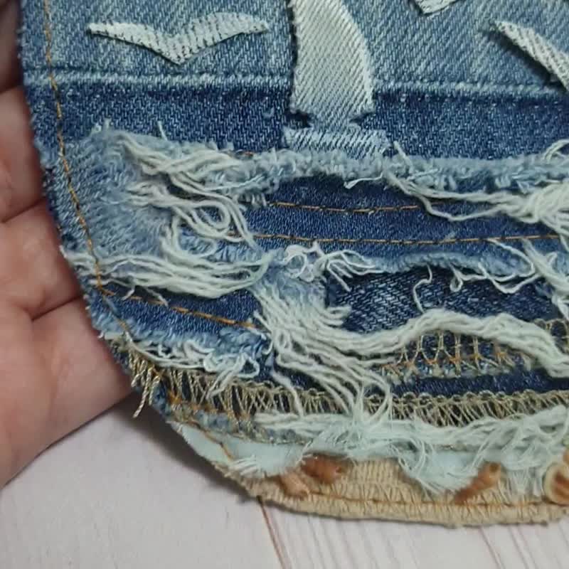 Upcycled denim necklace Jeans necklace OOAK jewelry Denim art - สร้อยคอ - โลหะ สีน้ำเงิน