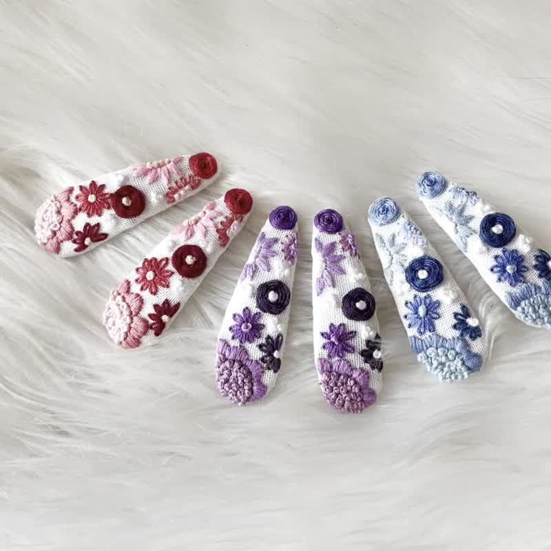 手工刺繡紫色花卉髮夾 - 兩件套 手工刺繡髮夾 - 髮圈/髮夾 - 棉．麻 紫色