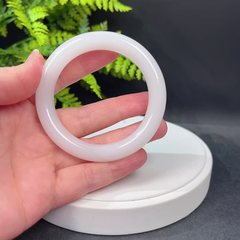 金絲玉手鐲53+MM 羊脂級昆侖白玉手環 附證書 時尚雋雅 辟邪消災 - 手鍊/手環 - 玉石 白色