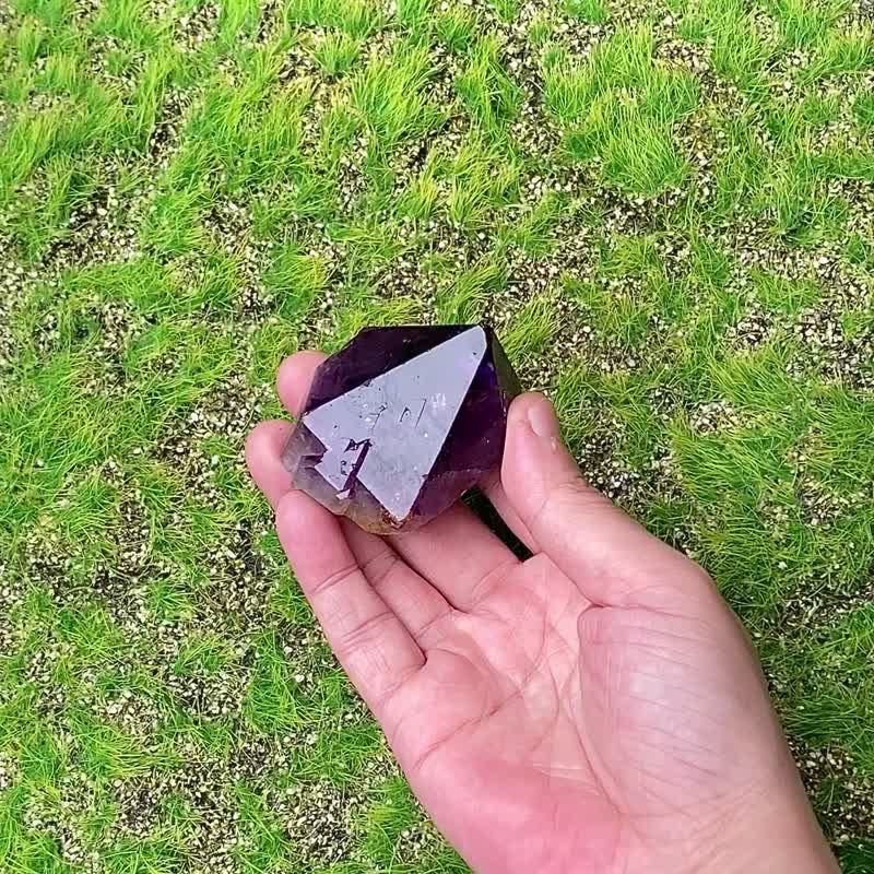 能量礦石-紫水晶骨幹 冥想 療癒 避邪化煞 吸收負能量 快速出貨 - 擺飾/家飾品 - 水晶 紫色