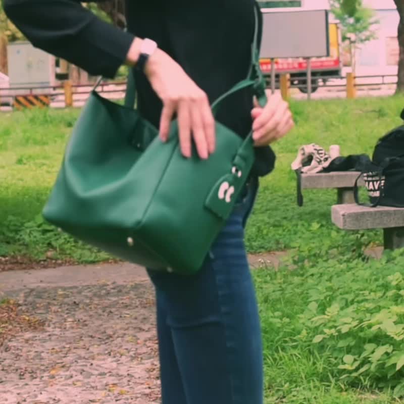bell bag 風鈴包 輕量手提托特包 - 手提包/手提袋 - 人造皮革 綠色