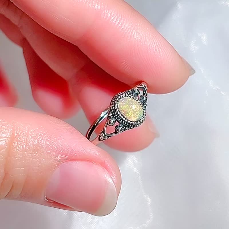 Green Apple Fantasy Star White Opal Ring/Opal/925 Sterling Silver/Opal - แหวนทั่วไป - เครื่องเพชรพลอย สีเขียว