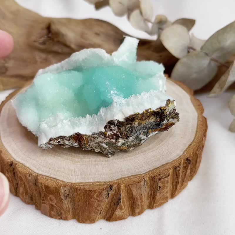 再生原石-希少な天然海洋色ブルーアラゴナイト/ブルー石 - 置物 - 宝石 