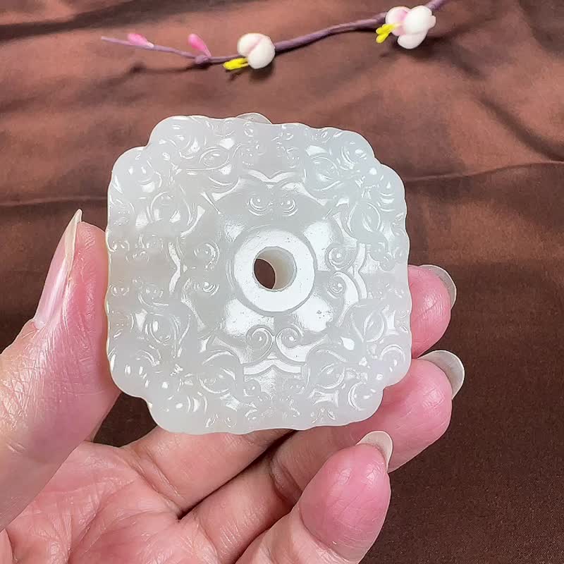 天然新疆和田玉羊脂玉四面獸平安扣方扣吊墜寓意守護平安 - 吊飾/掛飾 - 玉石 