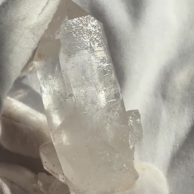 喜馬拉雅 白水晶 鑰匙孔 透體彩虹 刀刻紋 印記 白水晶簇 手握 - 擺飾/家飾品 - 水晶 透明