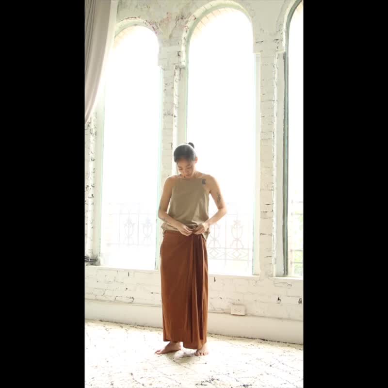 OMAKE 前覆片側綁帶長褲 / 菱紋布 米白 - 女長褲 - 棉．麻 白色