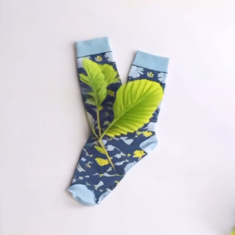 蕨織緹花中筒襪 - 東洋山蘇花 | 襪子 女生禮物 畢業 蕨類 植物 - 襪子 - 聚酯纖維 粉紅色