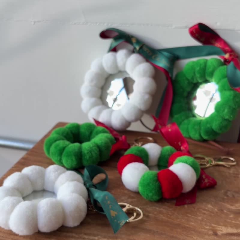 【聖誕禮盒】聖誕花圈掛飾/凸面廣角鏡/旅行必備自拍神器/防窺 - 擺飾/家飾品 - 其他材質 多色