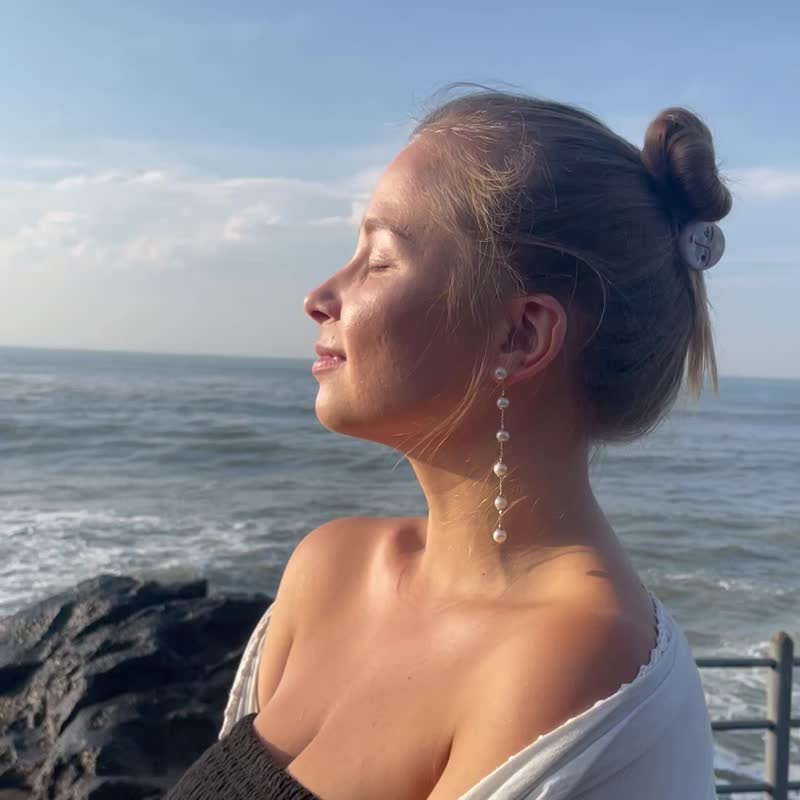 Long pearl earrings, string of pearls, silver pearl earrings, wedding earrings, - ต่างหู - ไข่มุก 