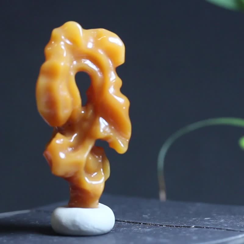 【Stone】Natural Huanglong Jade Pendant/Original Design Hand-carved Necklace/Creative Jade Pendant - Necklaces - Jade Orange