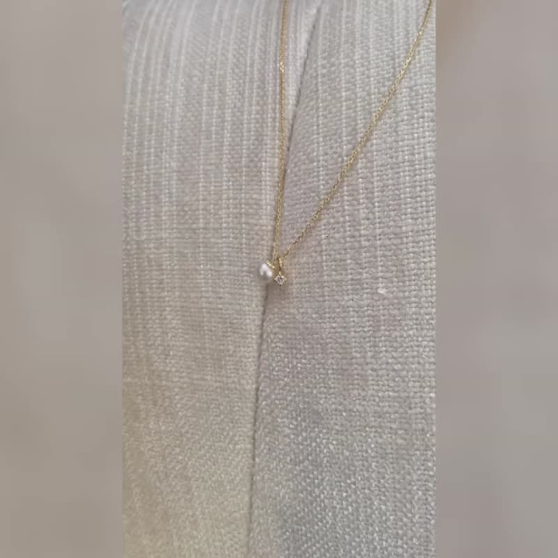 9k solid gold necklace with diamond and fresh water pearl - 項鍊 - 珍珠 金色