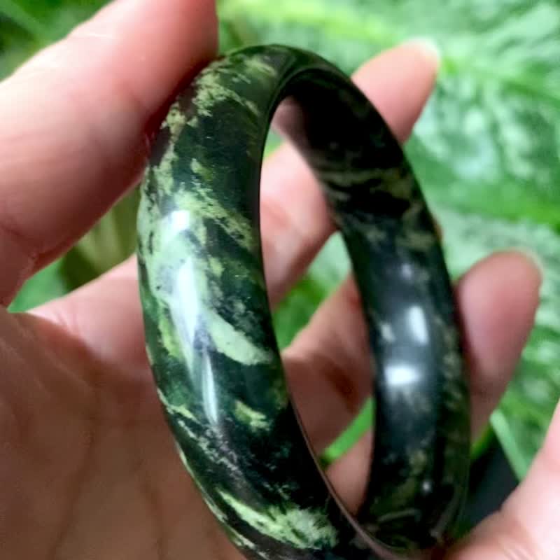 特色岫玉山水迷彩手鐲57.5 - 手鍊/手環 - 玉石 綠色