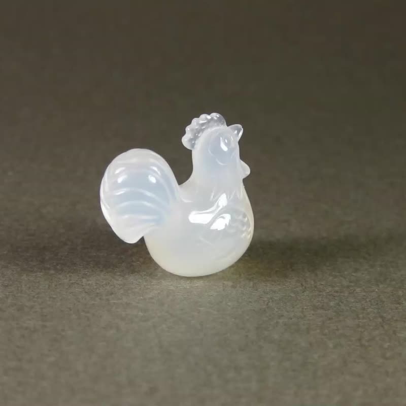 Small carving piece of Chinese zodiac - rooster white chalcedony - ของวางตกแต่ง - หยก สีใส