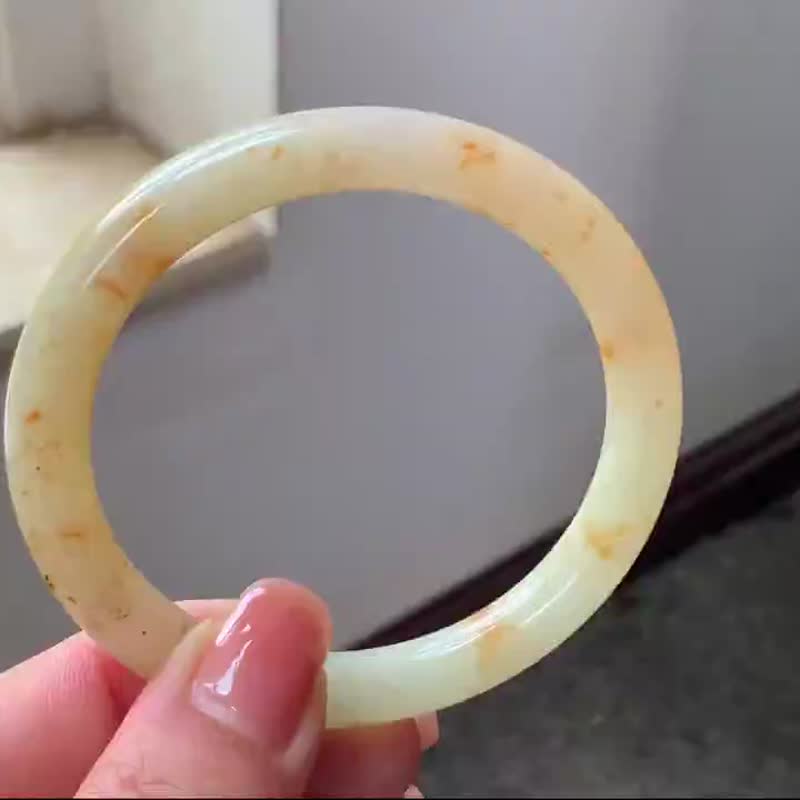 冰種翡翠天然翡翠玉鐲 A玉手鐲 玉鈪 • 糯冰種桂花翡翠圓鐲 - 手鍊/手環 - 玉石 黃色