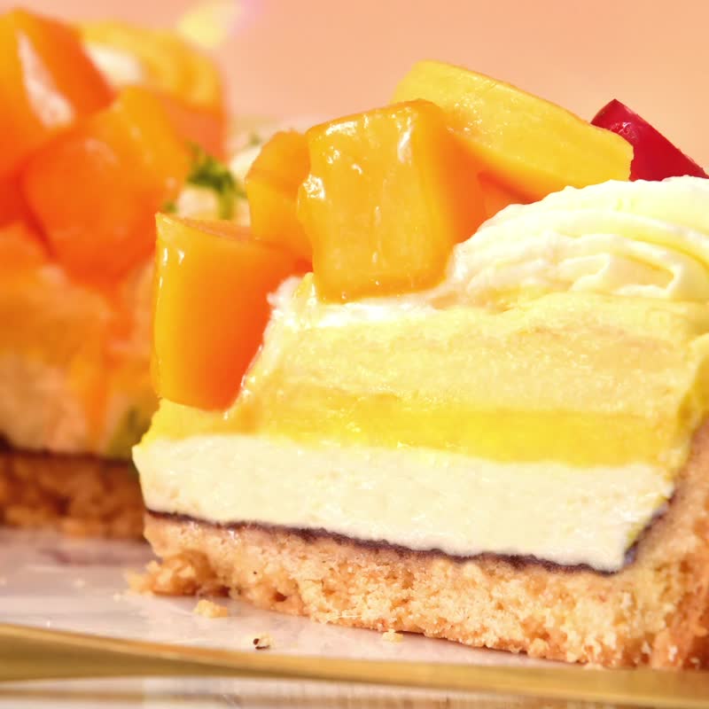 マンゴーシーズン|トーガミラ|フレンチマンゴータワー（6インチ）このロマンチックでエレガントな夏の午後を満喫してください - ケーキ・デザート - 食材 オレンジ