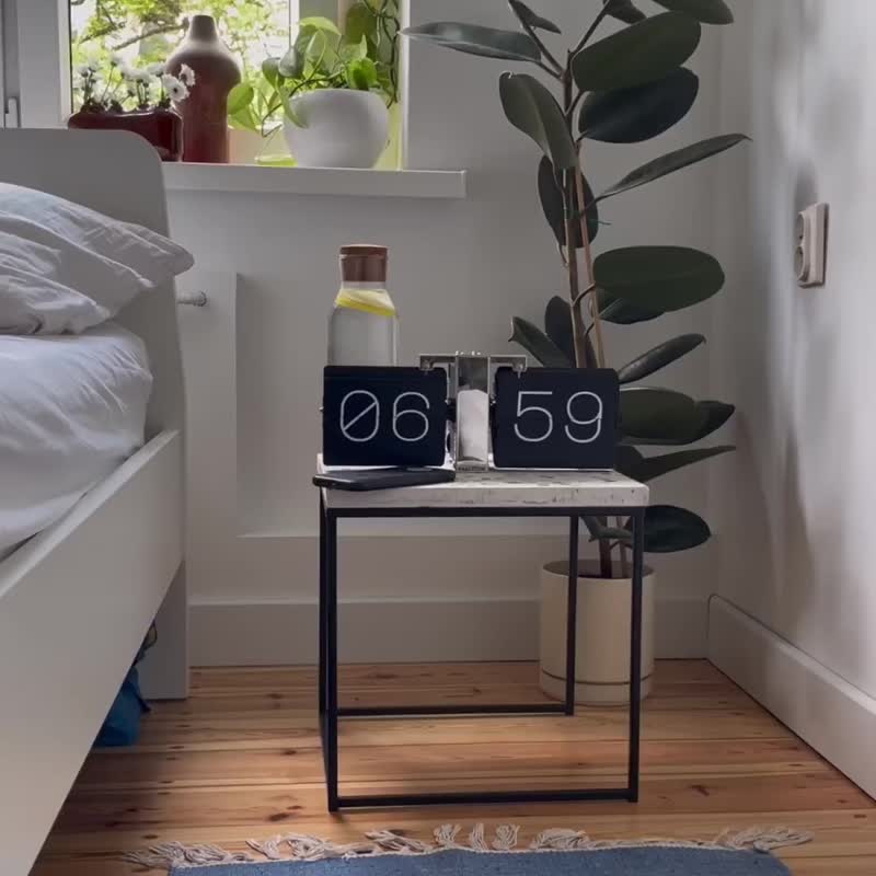 Karlsson, Flip clock No Case black, chrome stand黑色翻頁銀座 - 時鐘/鬧鐘 - 其他金屬 黑色