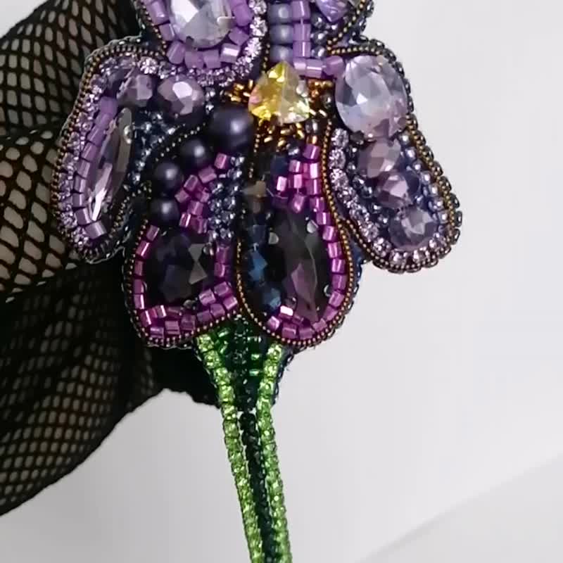 Iris flower crystal beaded brooch as gift for women